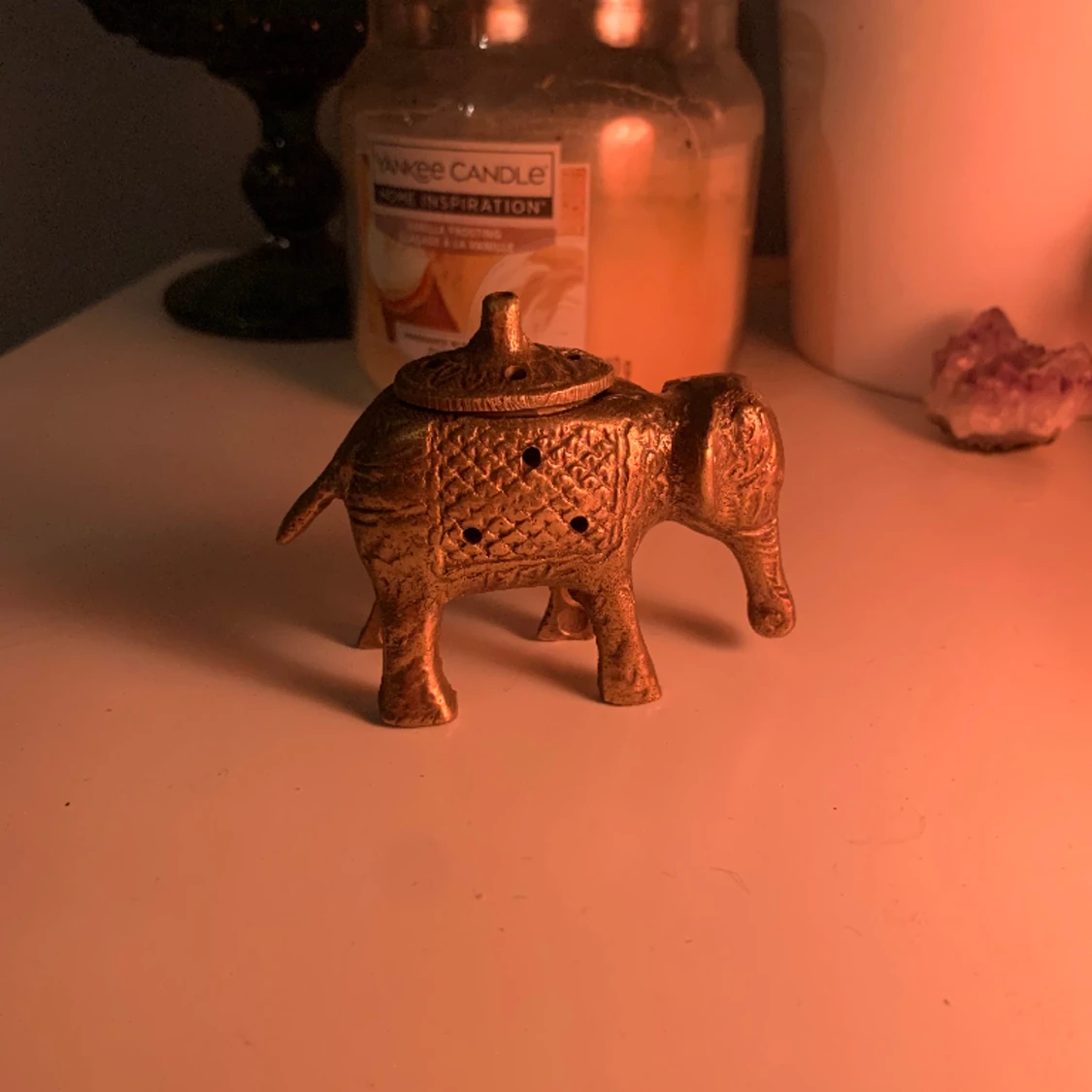 Elefant hållare till rökelser