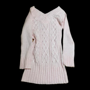 Klänning  - Söt rosa vintage klänning, ingen storlek etikett men skyltdockan bär s som referens och den passar jättebra, den har även mycket stretch.