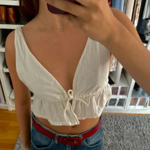  Topp - Söt topp från bikbok som är perfekt till sommaren☀️