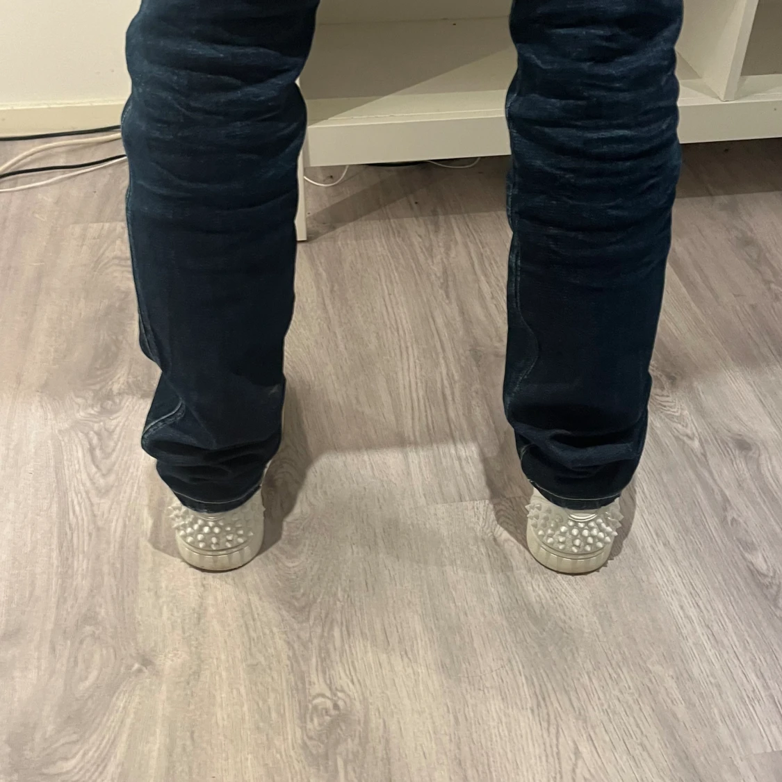 Vita loubutins  - 91