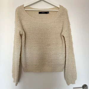 Tröja - Mysig tröja från Vero Moda storlek XS! Använd ett fåtal gånger, inga defekter💕