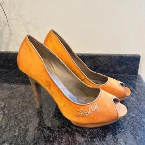 Oreangea Replay Pumps - använt 1 gång, värde 800 kronor