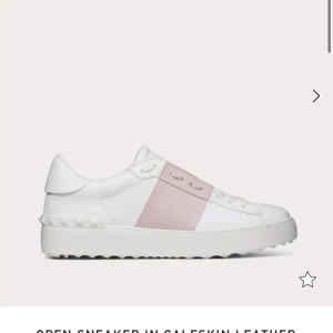 Valentino skor - Rosa valentino skor🩷 helt ok skick! 