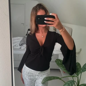 Blus  - Jätte fin blus passar även nån som har xs!