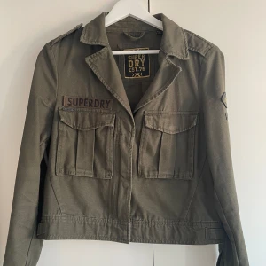 Jacka - Snygg jacka från superdry! 