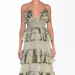 true decadence klänning - Säljer min superfina balklänning i storlek 8. Endast använd en gång. Kom privat för  bilder på❣️❣️