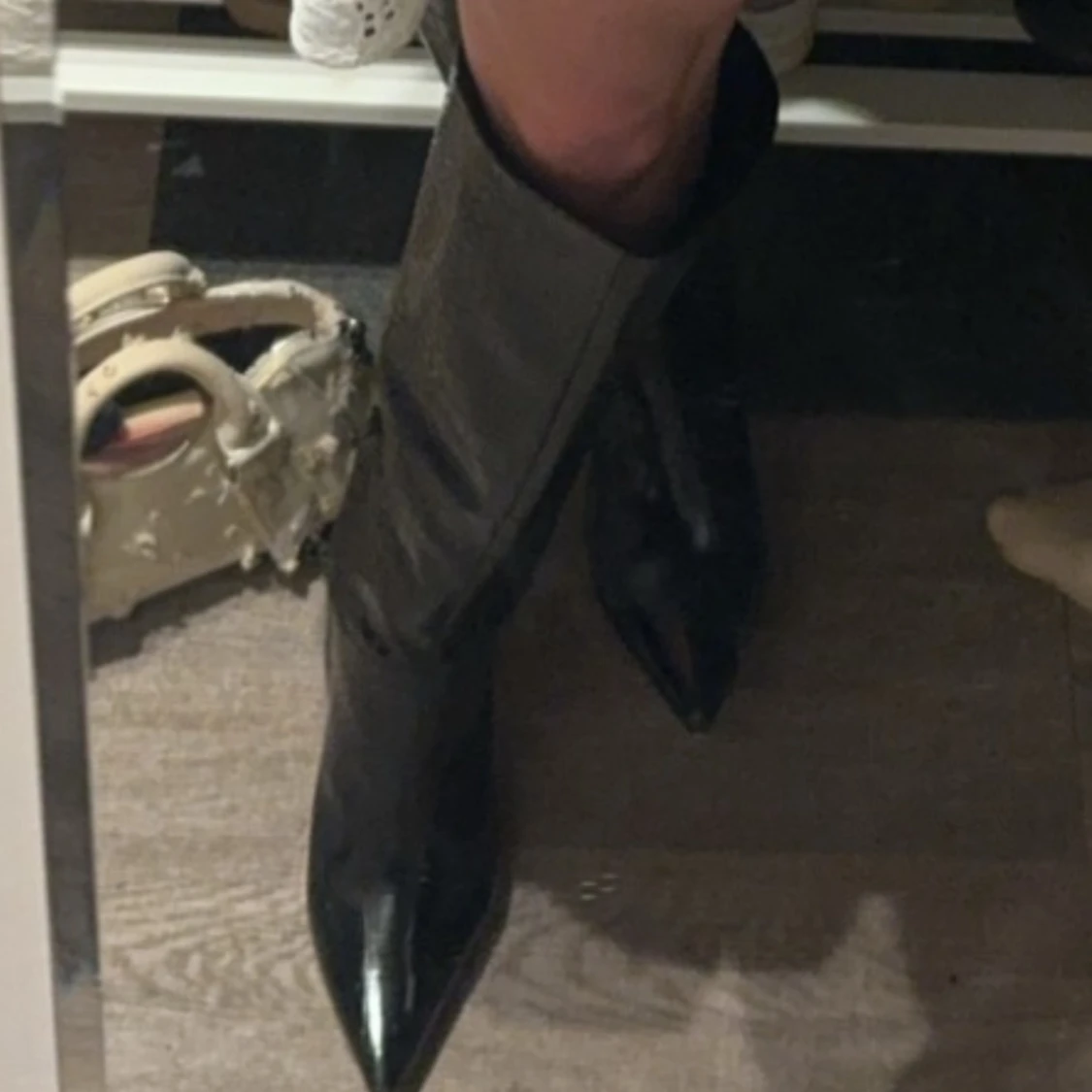 Boots med spetsig tå - 90