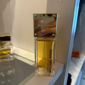 Michael kors 50 ml - Knappt använd. 50 ml 