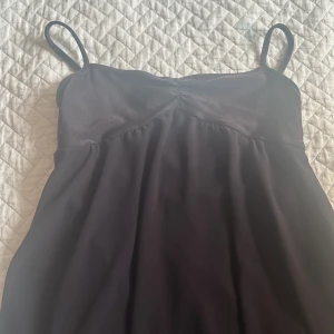 Valet dräkt - Jätte fin baller dräkt!!❤️❤️ den kostar orginalt 400 kr och i storlek 14 år!💕💕