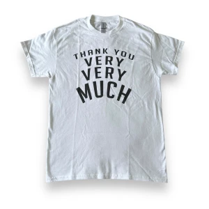 The Lathums t-shirt - The Lathums var förband åt Louis Tomlinson på hans senaste turné. Unisex storlek M. Superfint skick!