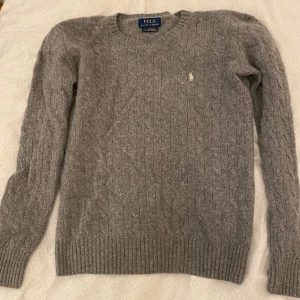 Ralph Lauren Stickad Tröja - Skick: 9/10 Storlek: XL barnstorlek (sitter som S)