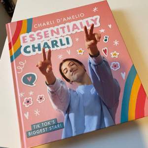 Charli D’amelios egna bok om henne liv och hennes bästa tips för TikTok