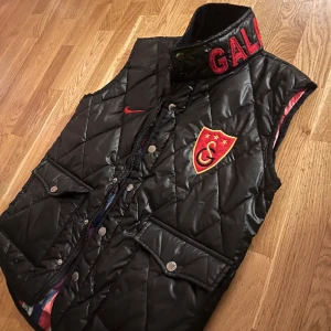 Nike galatasaray väst - Fin galatasaray Nike väst