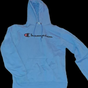 Galen champion tröja - Champion tröja med en bra fit. Använd men i bra skick. Jag är 179cm lång Priset kan diskuteras