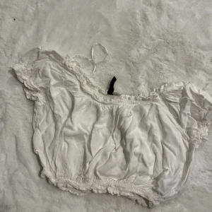 Topp  - Vit Bra skick 