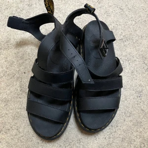 Dr. Martens sandaler  - Fina sandaler i bra skick 