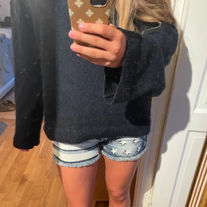 Shorts - Säljer mina snygga Miss Me shorts. Passar mig som vanligtvis har storlek S.