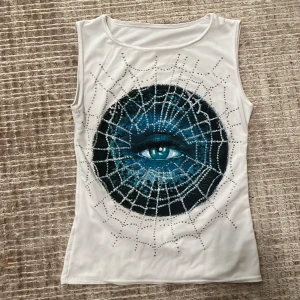 Y2k linne  - Inget märke eller något men väldigt skön och stretchig! Skulle säga att det är strl xs-s eller till och med M då den är så stretchig. Fint skick och inga defekter 