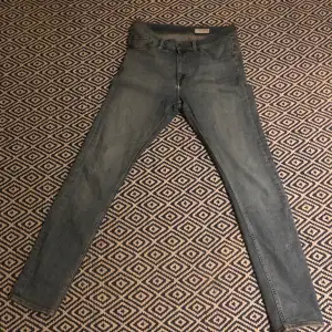 Tiger of Sweden jeans i riktigt bra skick som är slim fit