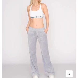  Juciy byxor  - Säljer mina juciy byxor i färgen Gray Marl, då de ej andvänta längre de är i bra skick då de inte har Andvändts mycket. Tveka inte hör av dig om du har några frågor ☺️💗💗