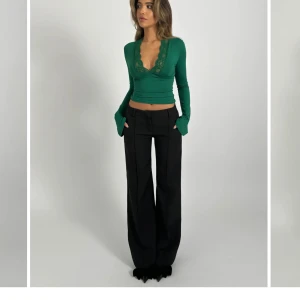 Kostymbyxor ifrån venderbys - Byxorna är aldrig använda och har prislappen kvar🩷 köpta för 680kr🩷