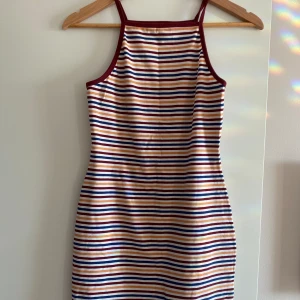 Sommarklänning - Sommarklänning köpt i usa. Köpare står för frakten✨