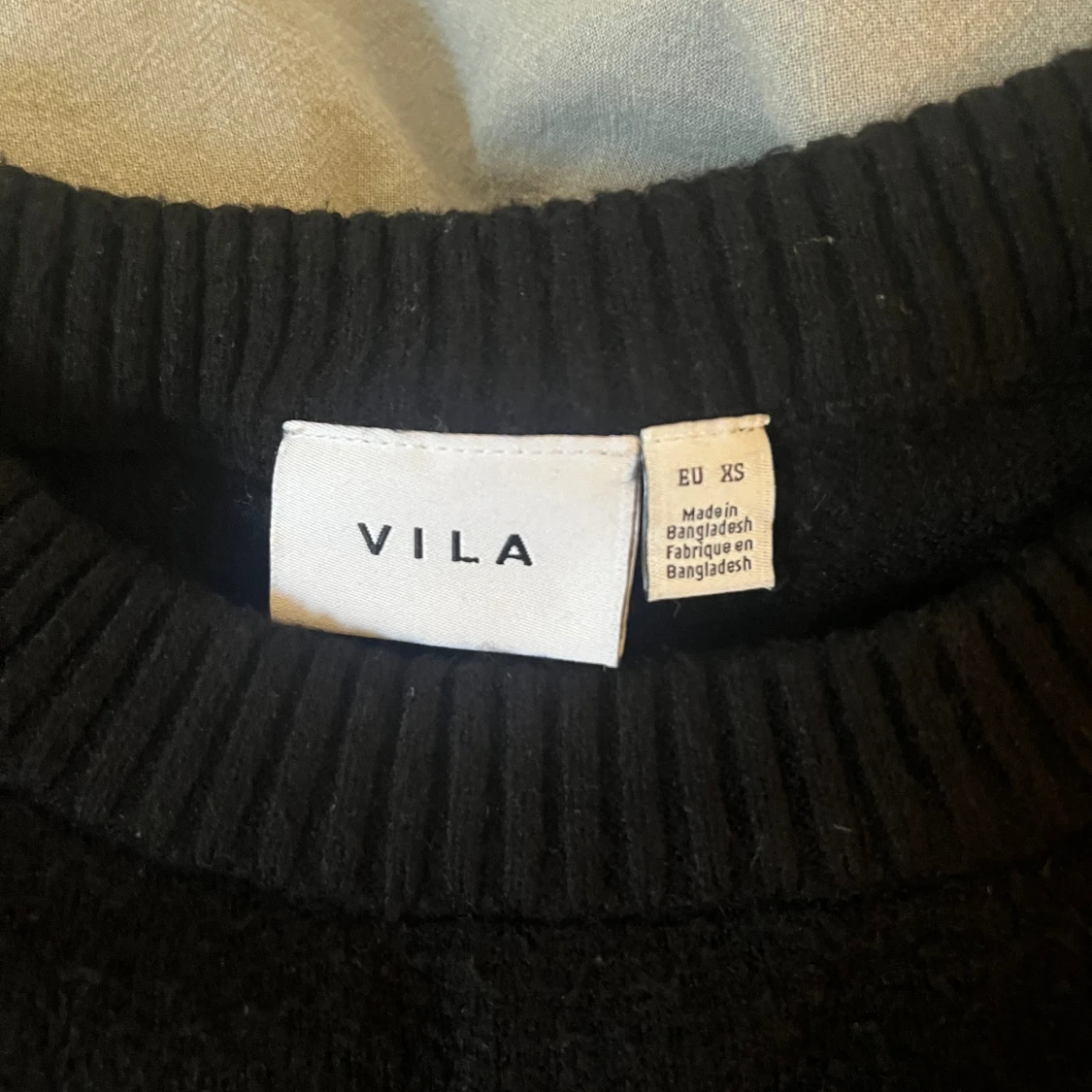 Svart stickad tröja - 90