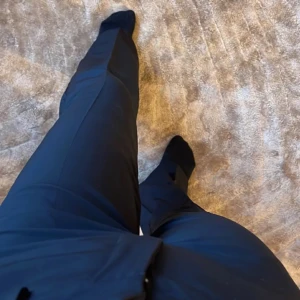 Kostymbyxor  - Jättefina oanvända kostymbyxor i storleken 34.💗 köptes för 499, säljs för 180. Pris kan diskuteras 💗