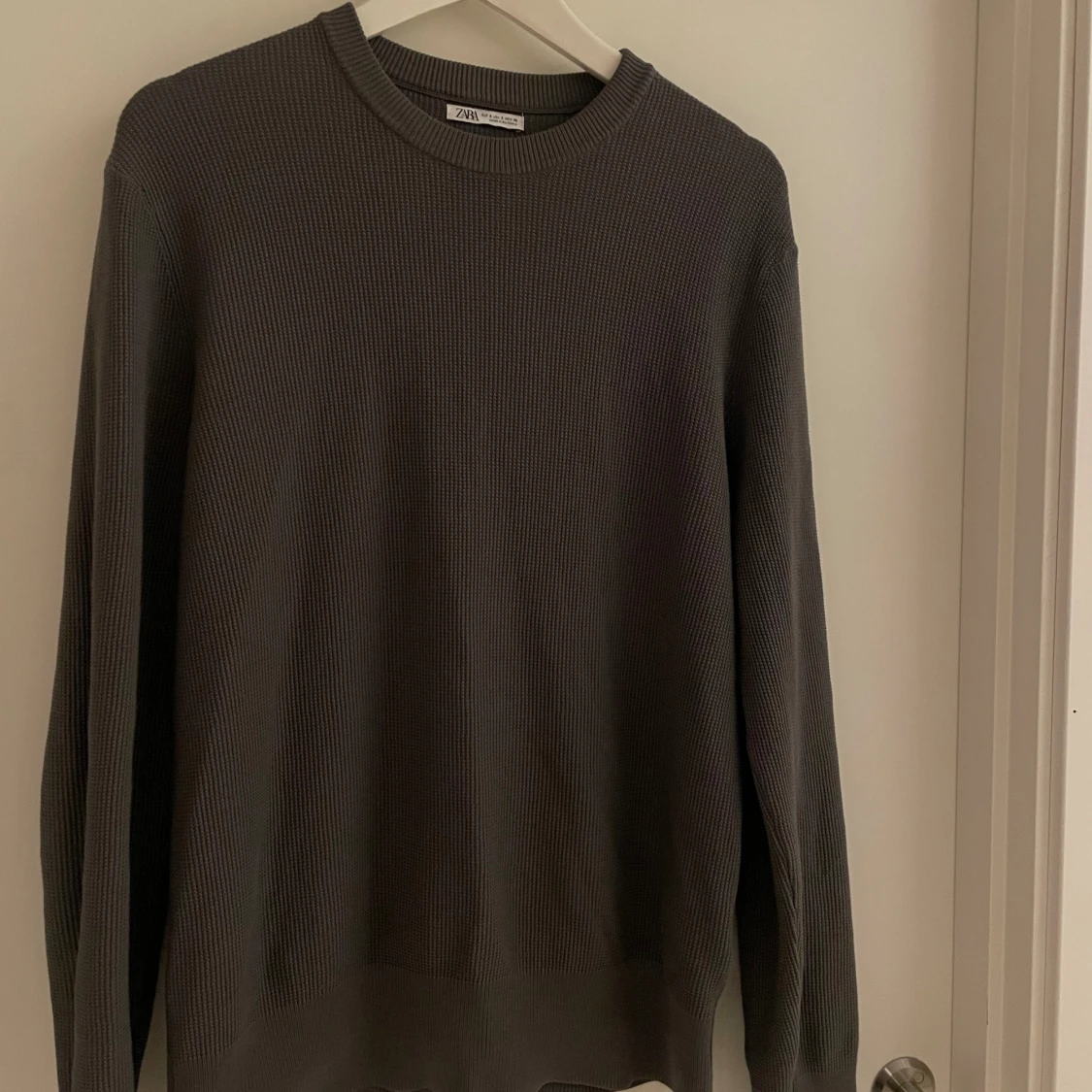 Zara tröja