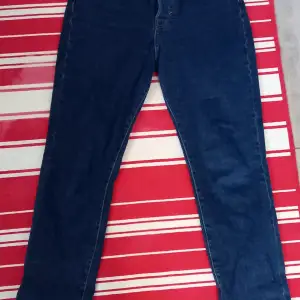H&M high waist, tight jeans, dark blue. Barely worn, good condition 