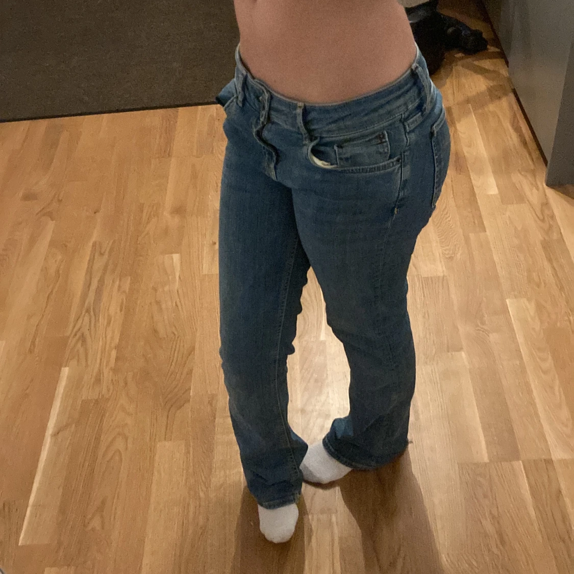 Lågmidjade zara jeans - 90