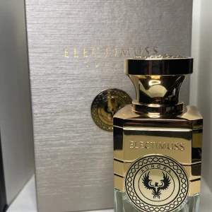Electimuss Aurora parfum - Storlek: 100ML (Oanvänd) Nypris: 2399kr Passar både killar och tjejer