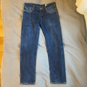 G-stat RAW Mörkblå herr jeans - Mycket bra skick Storlek 33 Längd 34