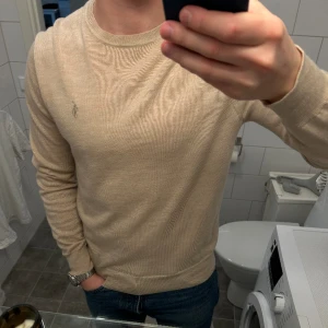 Polo Ralph Lauren Merino Tröja - Merinotröja från Ralph Lauren. Nyskick!  Nypris är över 1500kr. 