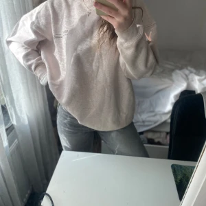 Beige sweatshirt - Snygg och mjuk