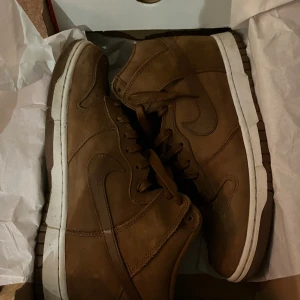 Nike dunk hi retro brown  - Bra skick använda Max 1 gång