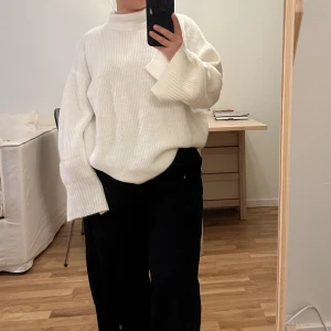 Stickad tröja - Stickad tröja från Lager 157 Nyskick Ordinarie pris 150 kr