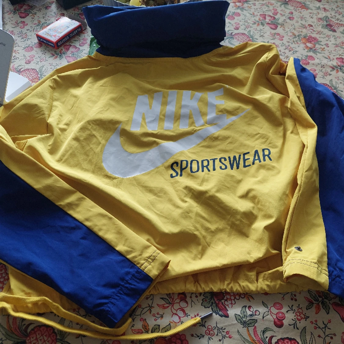 NIKE VIND ANORACK  ; S - 90