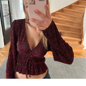 Fin topp/blus ifrån zara! (Lånad bild)🥰