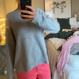 Stickad tröja - Fin!