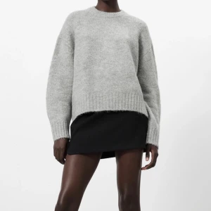 Stickad tröja  - Grå stickad tröja 