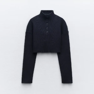 Topp Zara - Nyskick, använd fåtal gånger! Helt slutsåld på hemsidan 🩷