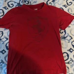 Puma Ferrari - Passar både S och M