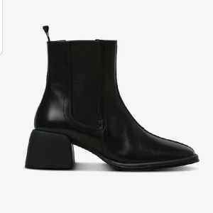 Skor vagabond  - Nyinköpta snygga skor från vagabond, modellen heter ansie.