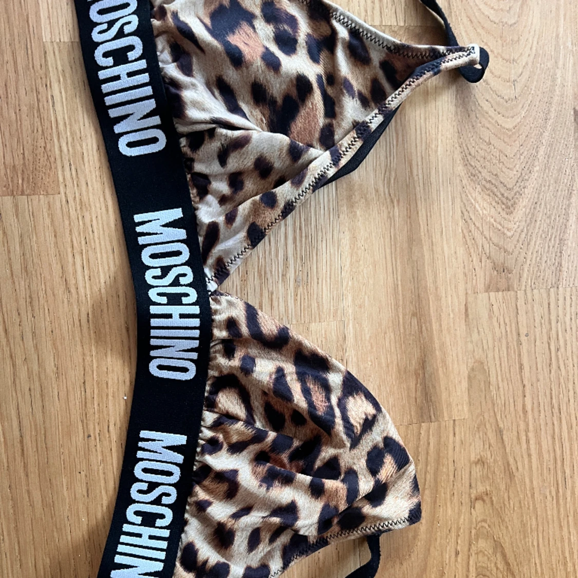 Moschino topp - 90