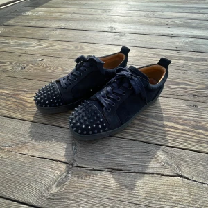 Christian Louboutin skor - Riktigt fet och grisch skor, använda fåtal gånger. Skick 8/10