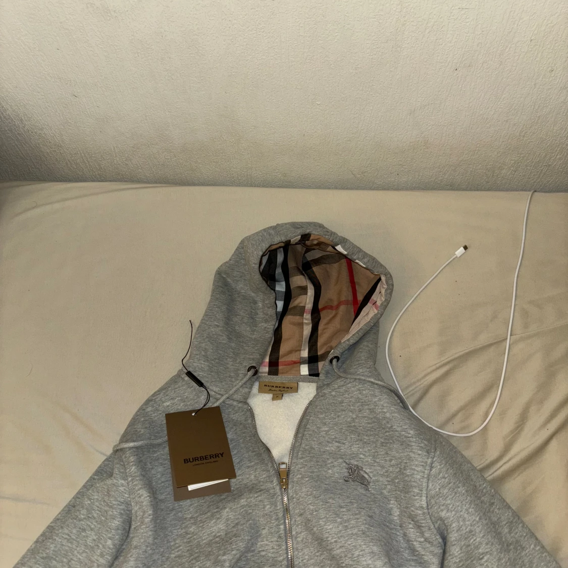 Helt ny Burberry kofta storlek M