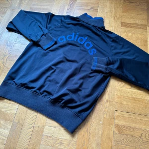 Adidas Vintage Zip Up Tröja Jacka  - Gott skick.