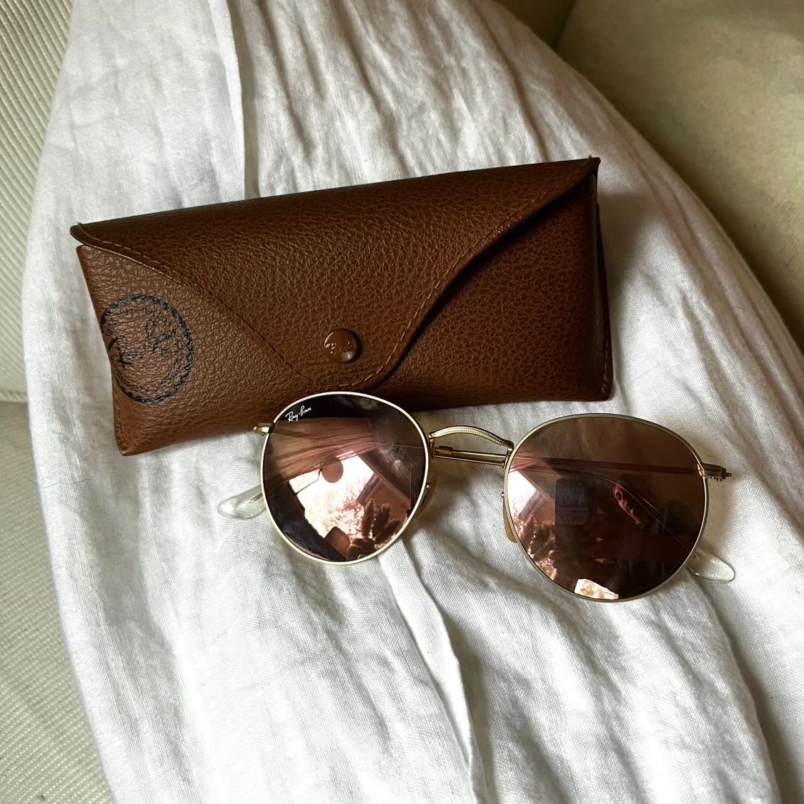 Rosa solglasögon från Ray-Ban