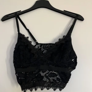 Linne - Aldrig använt så finns inga märken på det. Säljer då det bara tar plats 🩷 Bara att skriva om du vill ha fler bilder💞